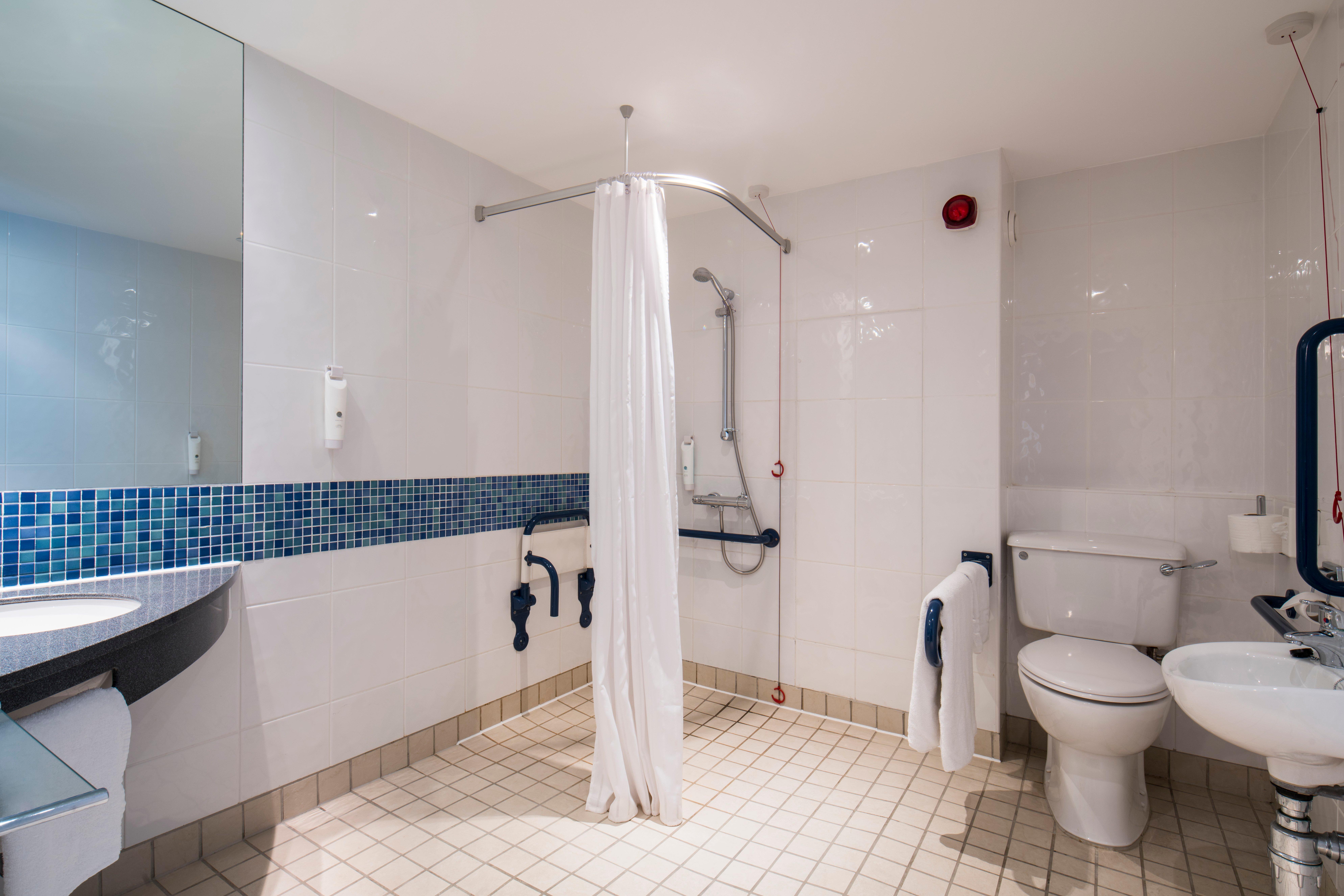 Holiday Inn Express Doncaster By Ihg Exterior photo
