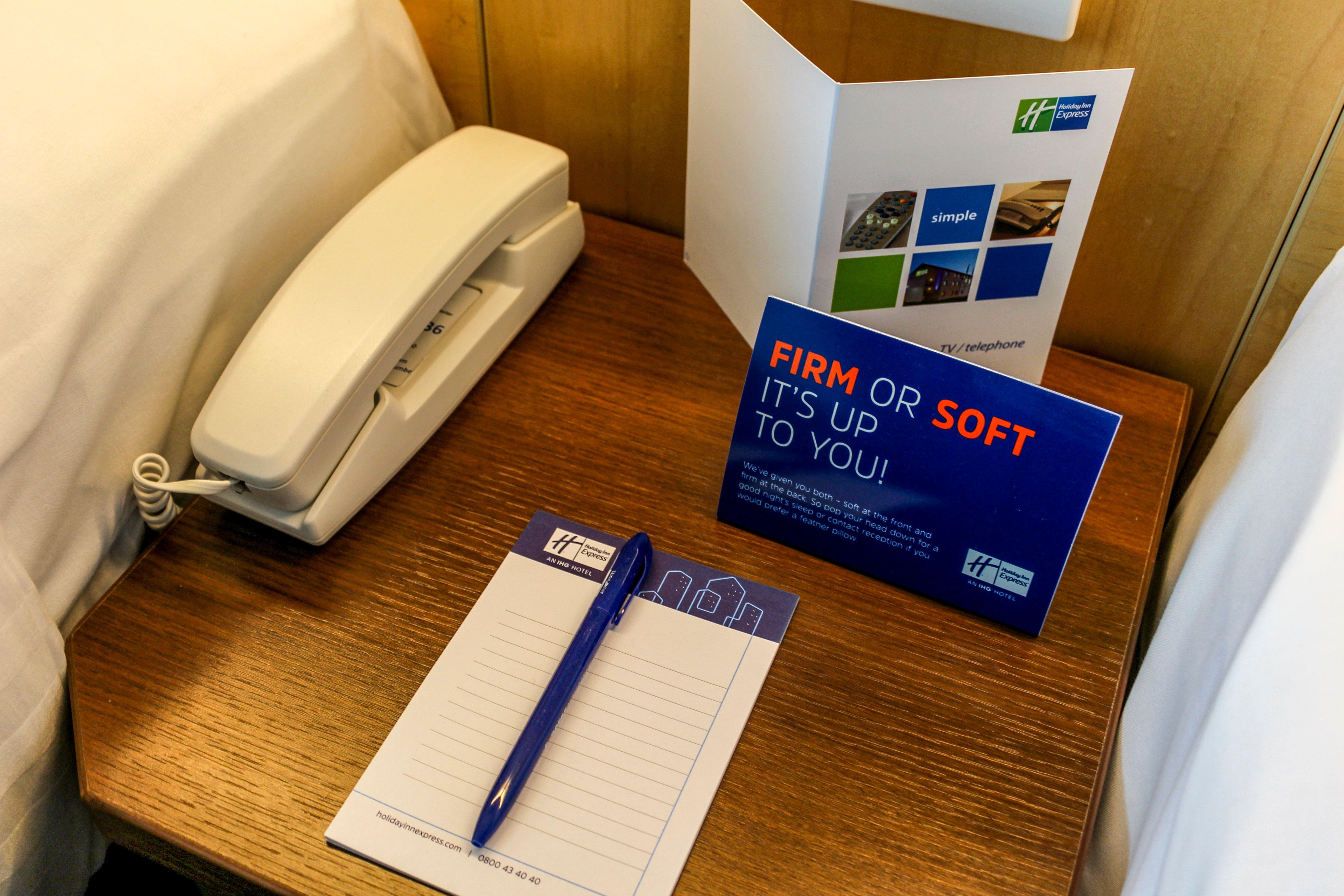 Holiday Inn Express Doncaster By Ihg Exterior photo