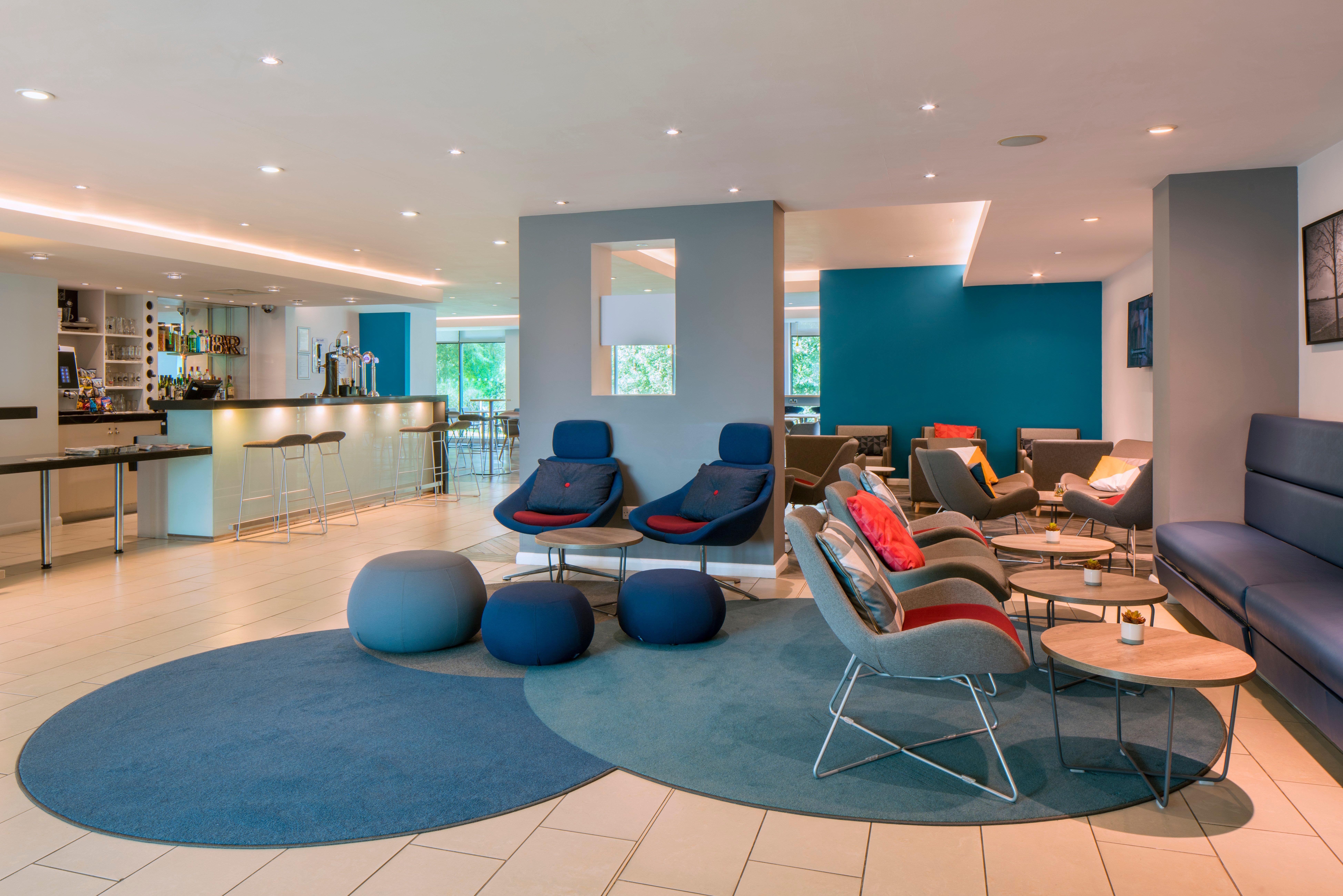 Holiday Inn Express Doncaster By Ihg Exterior photo