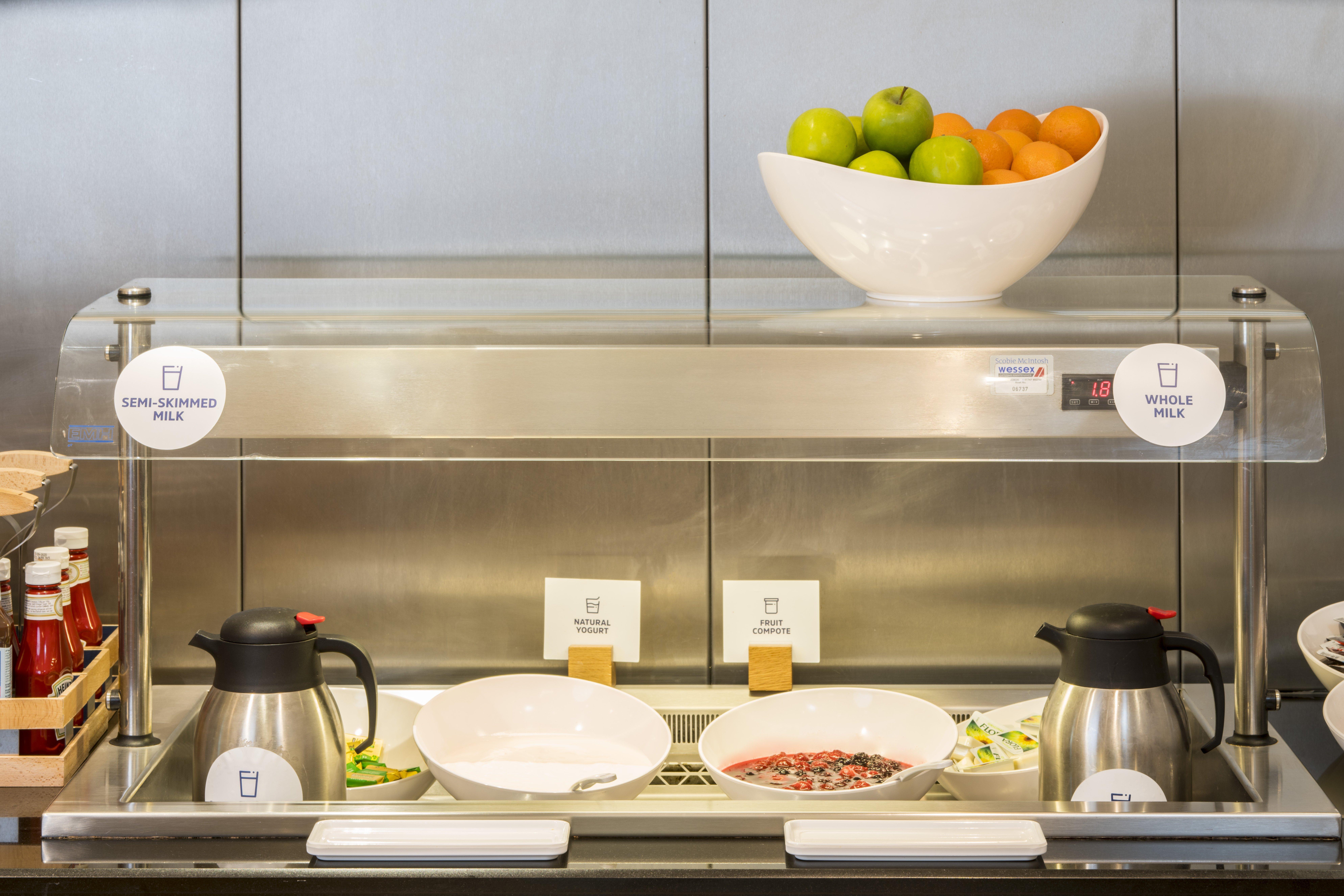 Holiday Inn Express Doncaster By Ihg Exterior photo