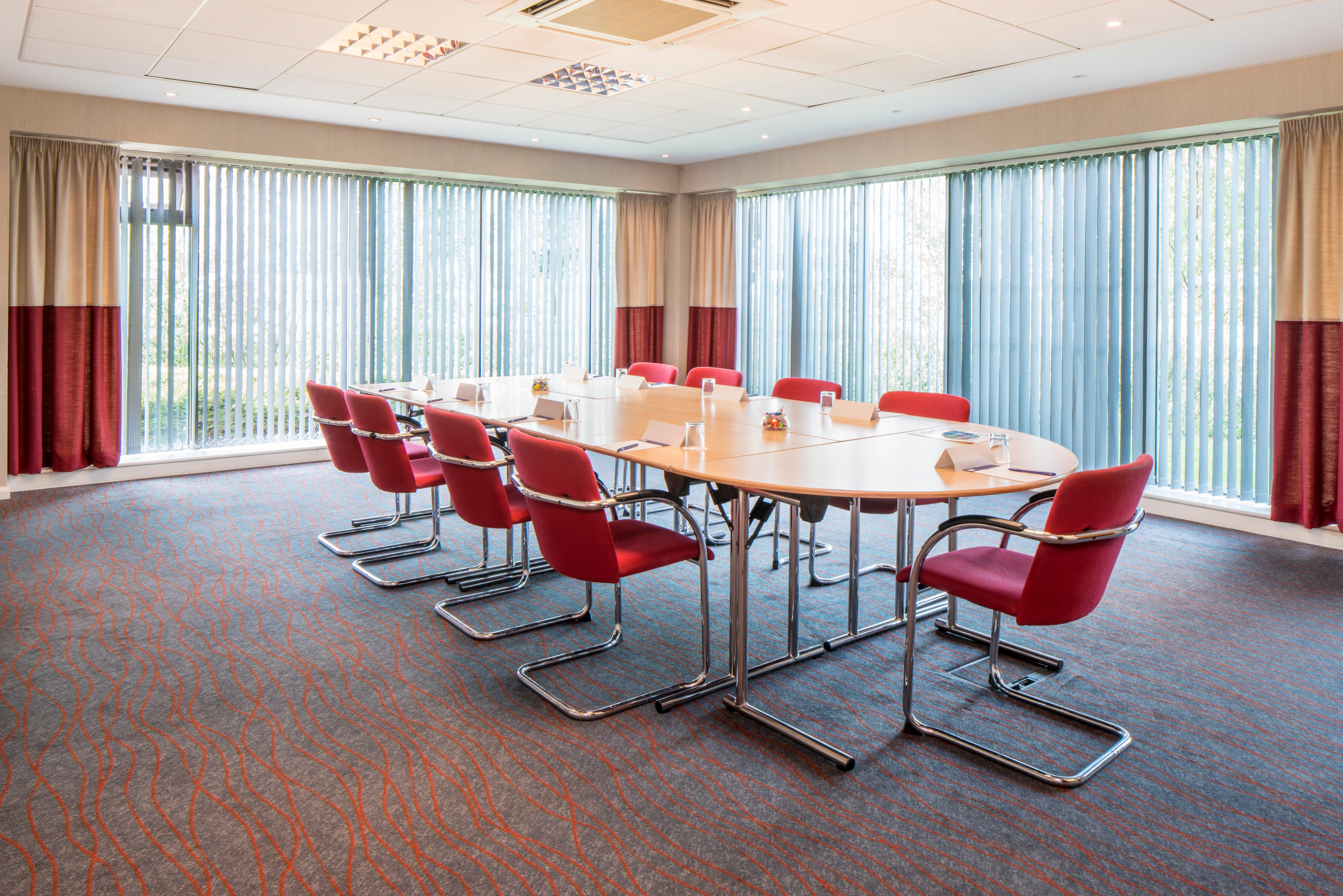 Holiday Inn Express Doncaster By Ihg Exterior photo