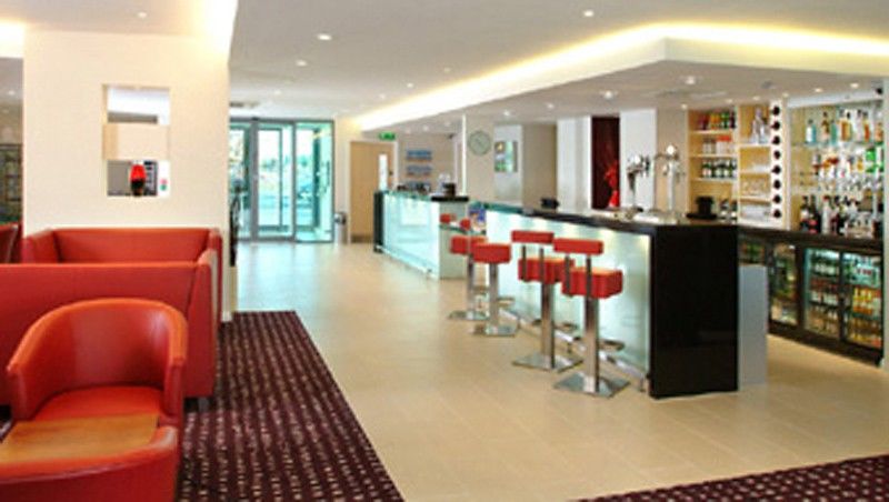 Holiday Inn Express Doncaster By Ihg Exterior photo