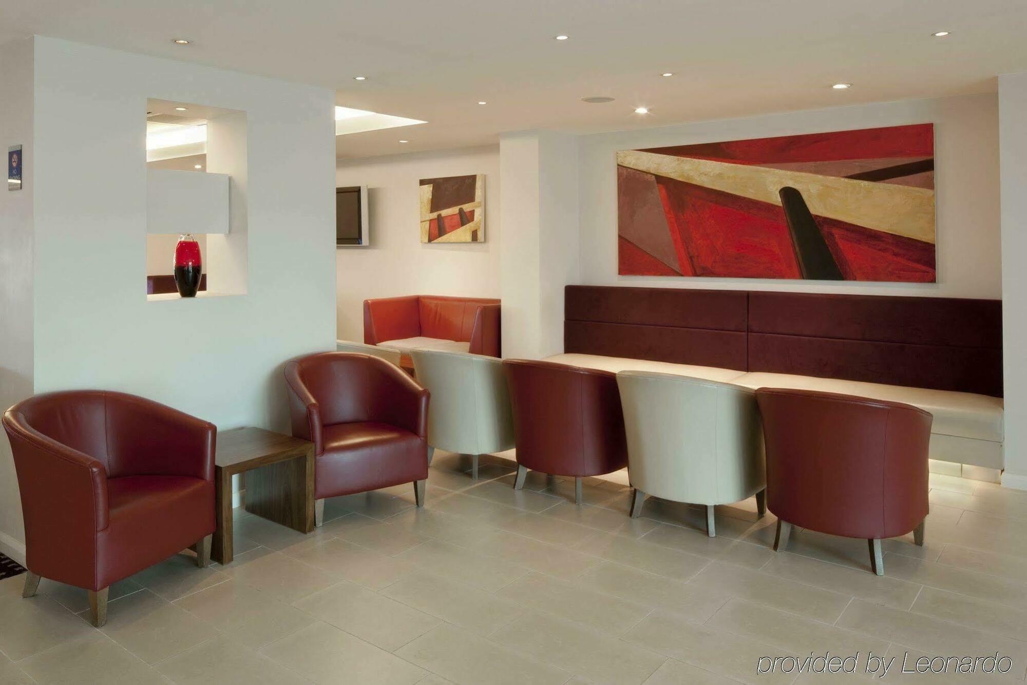 Holiday Inn Express Doncaster By Ihg Exterior photo